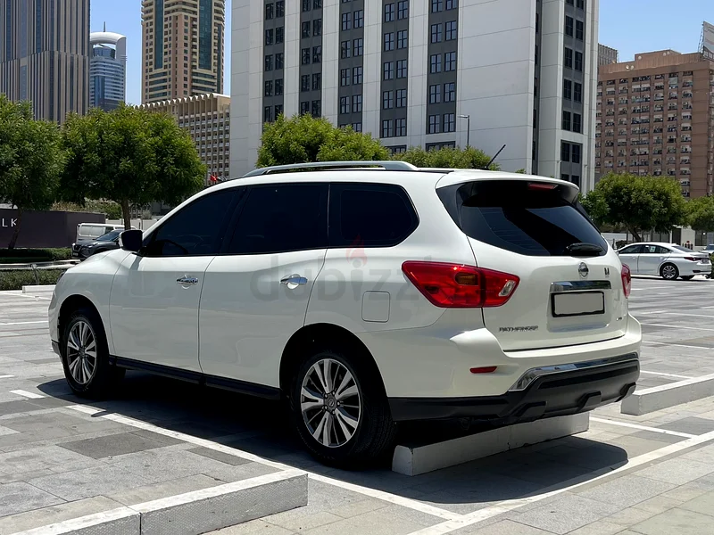 GCC, 4WD, No Accident, No Paint, 7-Seater63148166093186114