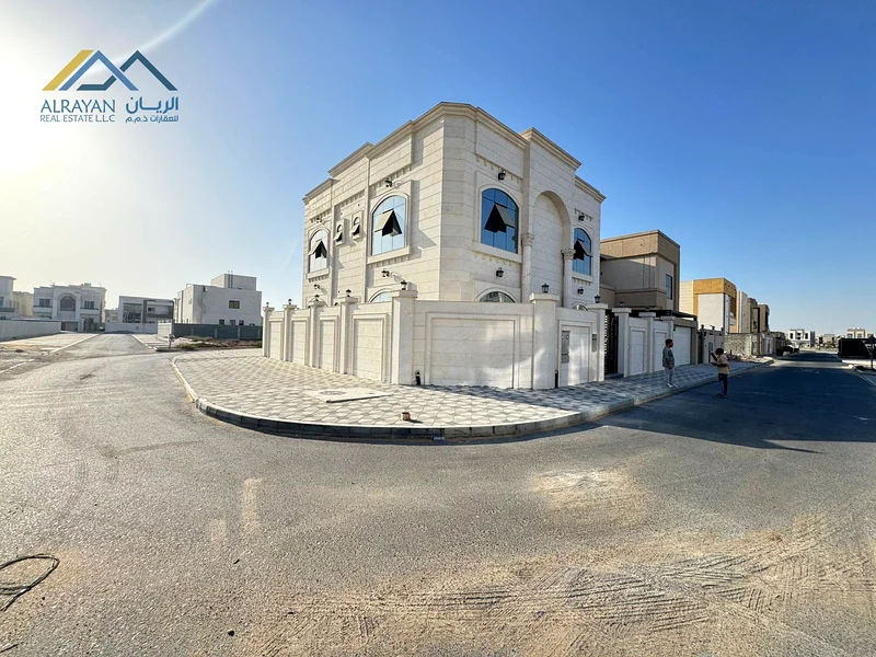 فيلا فاخرة للبيع * زاوية بتصميم حديث في منطقة آل علياء - عجمان | سوبر ديلوكس...63877378136577111