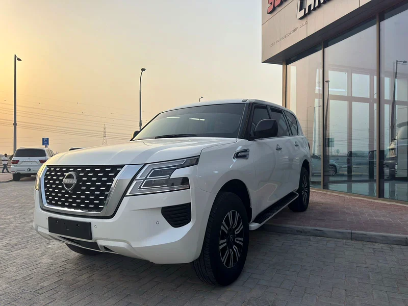 Nissan Patrol SE V6, agency paint63142586307842111