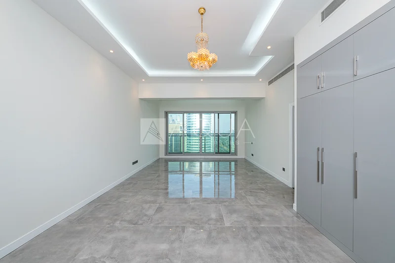 مسبح على سطح المنزل | مُحدّث بالكامل | غير مفروش64037174113921114
