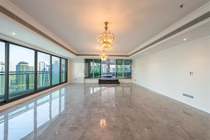مسبح على سطح المنزل | مُحدّث بالكامل | غير مفروش64037174113921110