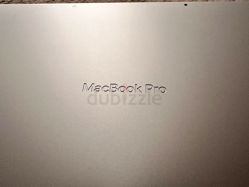 Apple MacBook - M1 Max 64 جيجابايت / 2 تيرابايت63254995681025112