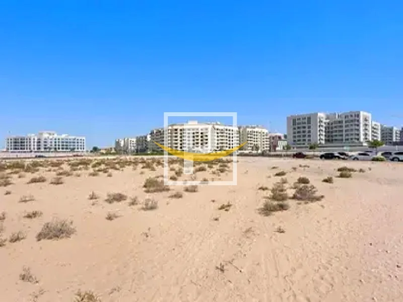 قطعة تجارية متوفرة في ماجان | جي+2بي+663183718160130111
