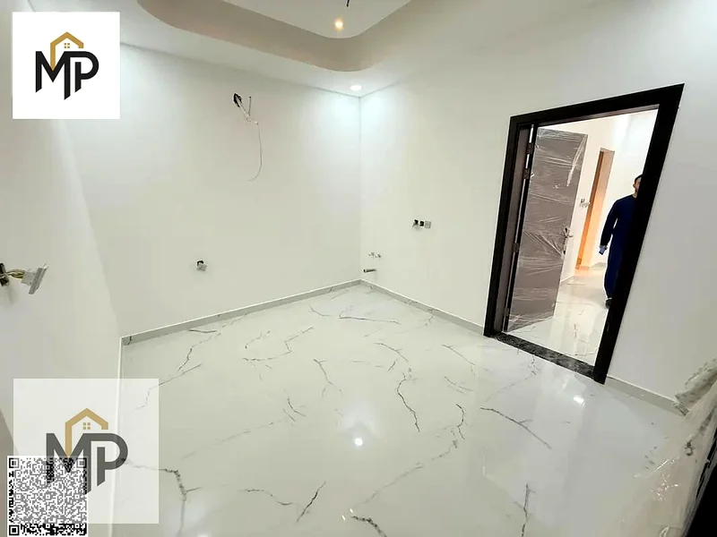 Amazing deal 5 master bedrooms ground, first and roof for sale now63252424398081114