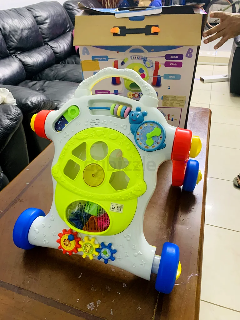 مرحباً! عربة أطفال تفاعلية موسيقية ممتعة لطفلك!63177120219010111