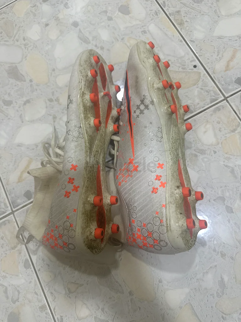 football boots 90 ONO63238109719938112