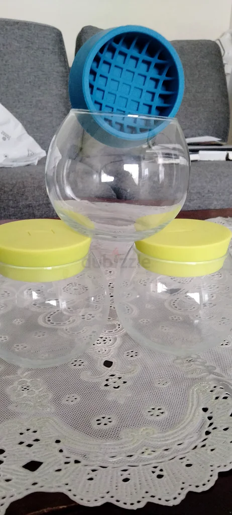Glass jar63215872426115111