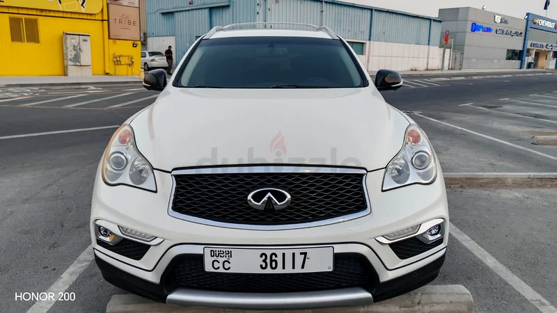 INFINITI QX50 2018 سيارة نظيفة للغاية63174307175683112