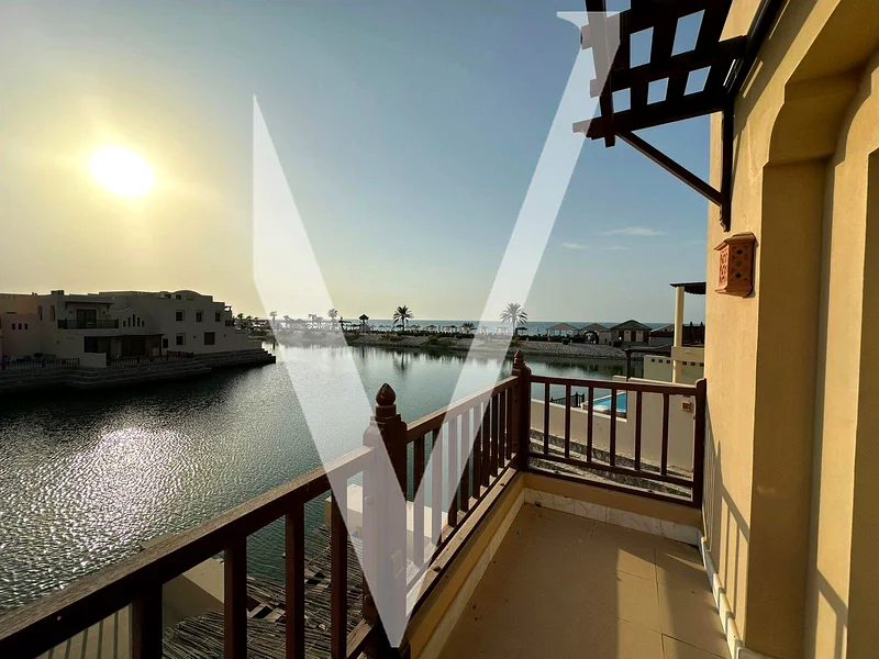 Waterfront Resort Villa | Luxury Living63858041344257113