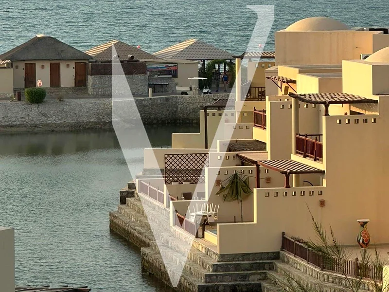 Waterfront Resort Villa | Luxury Living63858041344257111