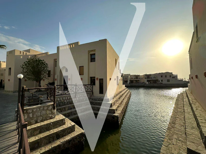 Waterfront Resort Villa | Luxury Living63858041344257110