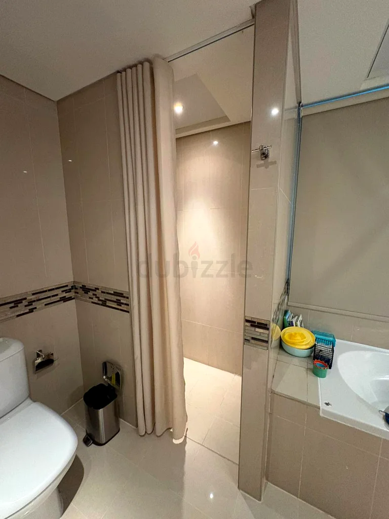 Shower curtains with heavy duty “wave” track631896179055371117