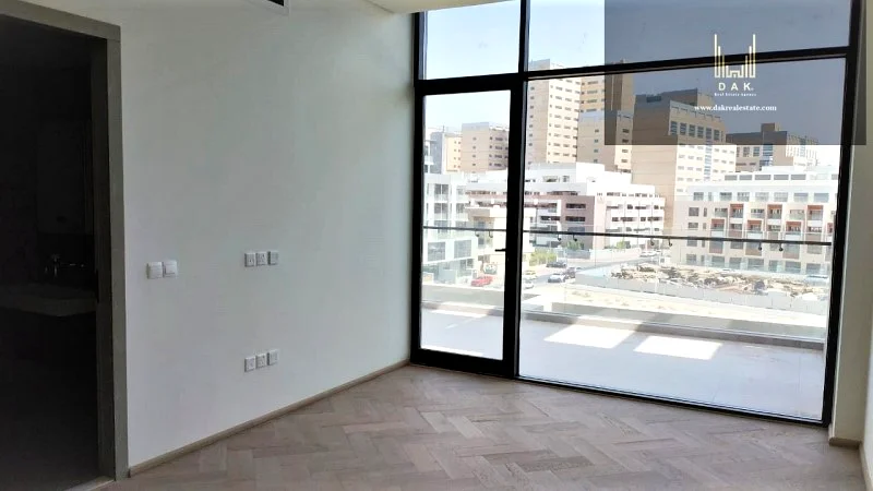 Penthouse | Huge Terrace | Vacant63209791644291114