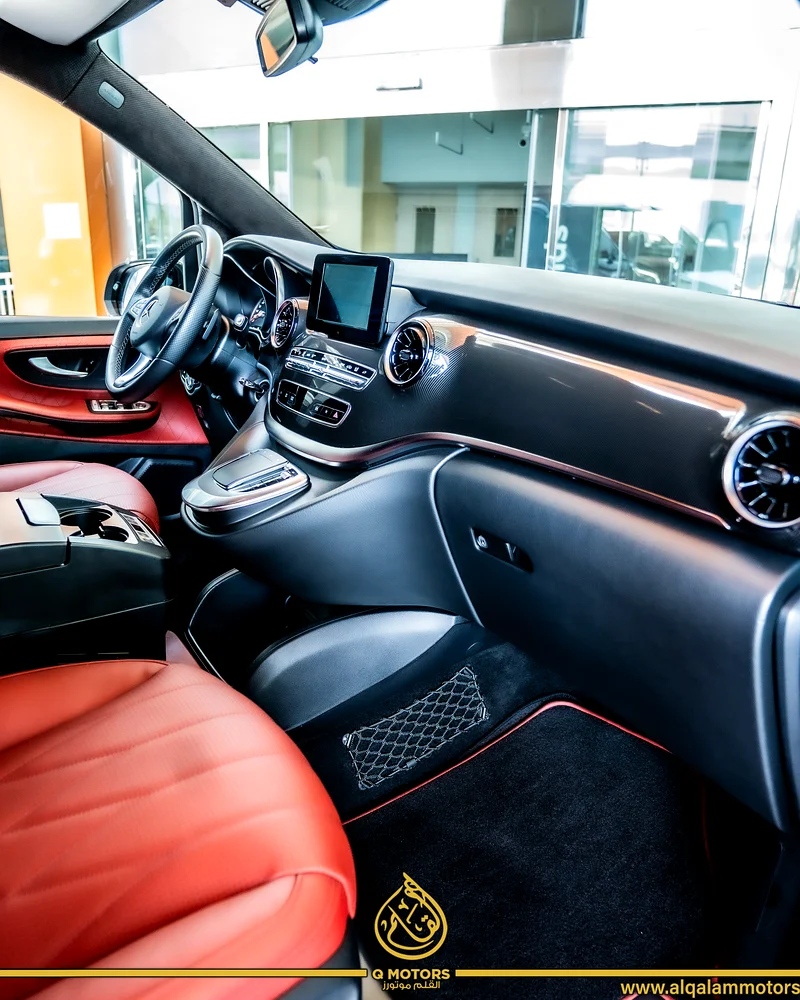 2020 MERCEDES V250 ( FALCON EDITION ) DONE 29,000KM GCC63145338251649111