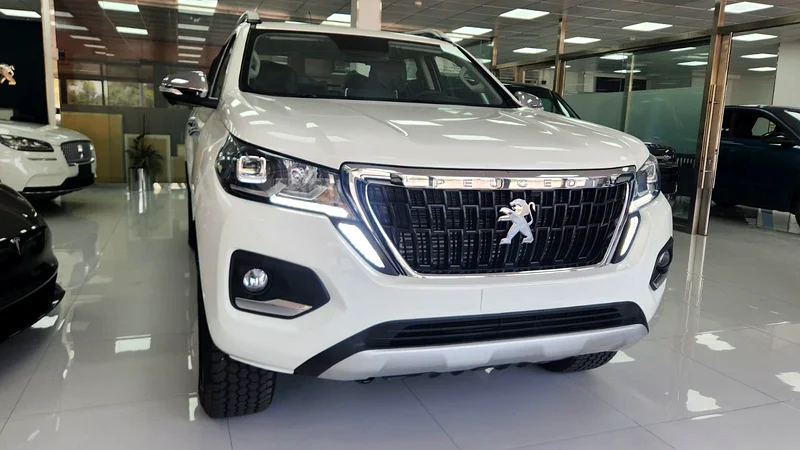 ZERO km - PEUGEOT LANDTREK Automatic 2025 | PEUGEOT Warranty | AED1,608/month | Zero Down payment63221301499267112