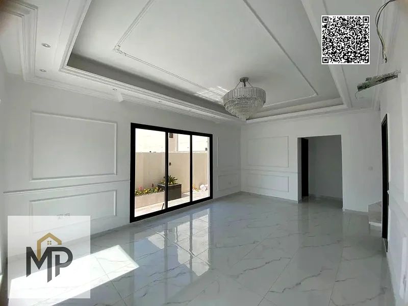 فيلا فاخرة للبيع بثلاث غرف نوم رئيسية مع خزائن مدمجة وغرفة خادمة بما في ذلك رسوم التسجيل63893684846979111