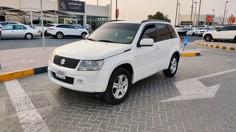 SUZUKI VITARA 2011 GCC SPACE FULL OPTION VERY CLEAN CAR GOOD CONDITION63139218771329114