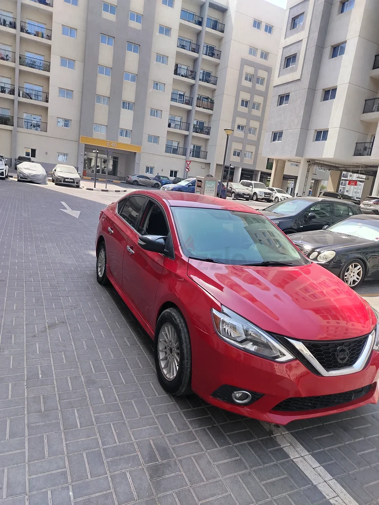 Nissan sentra SR 201963170389875457113