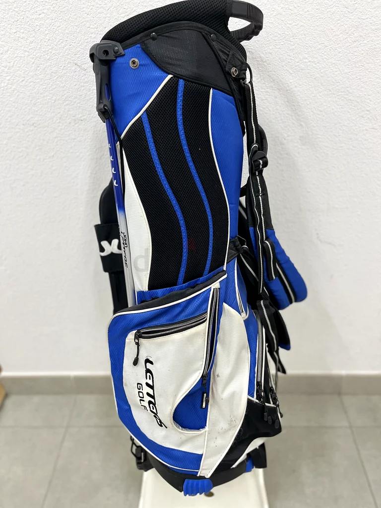 Elevate Your Game with a Premium Golf Stand Bag!63246243851139113