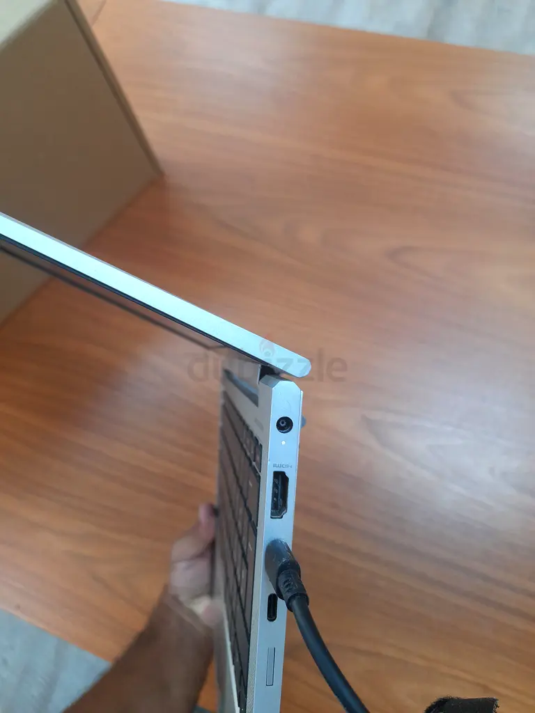 Hp 830 g8 with full HD screen63254992795777115