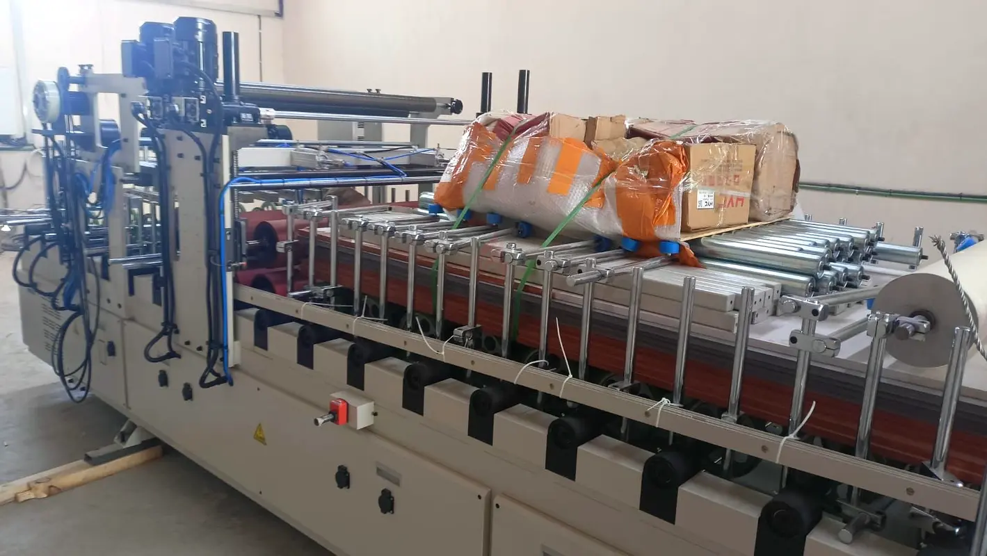 Lamination wrapping machine63257106886786111