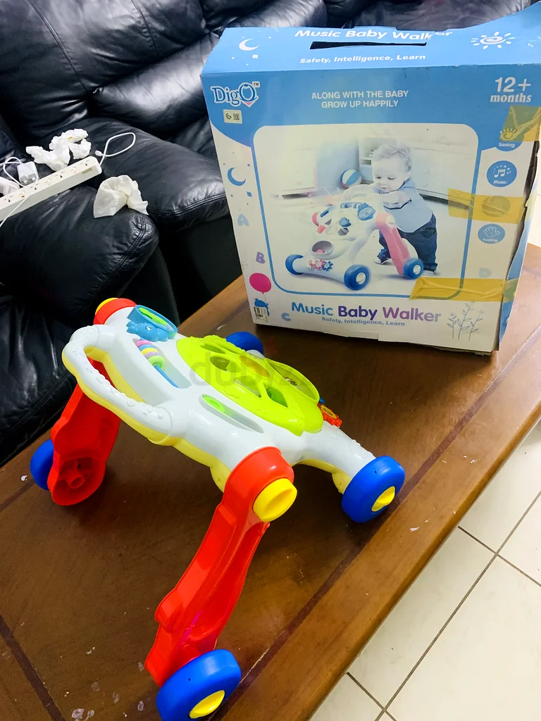 مرحباً! عربة أطفال تفاعلية موسيقية ممتعة لطفلك!63177120219010114
