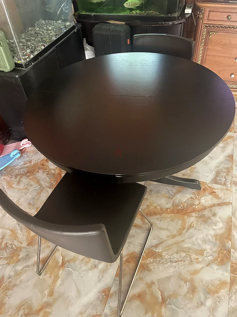 طاولة طعام سوداء من إيكيا، قابلة للتمديد باللون الأسود63185751821442111