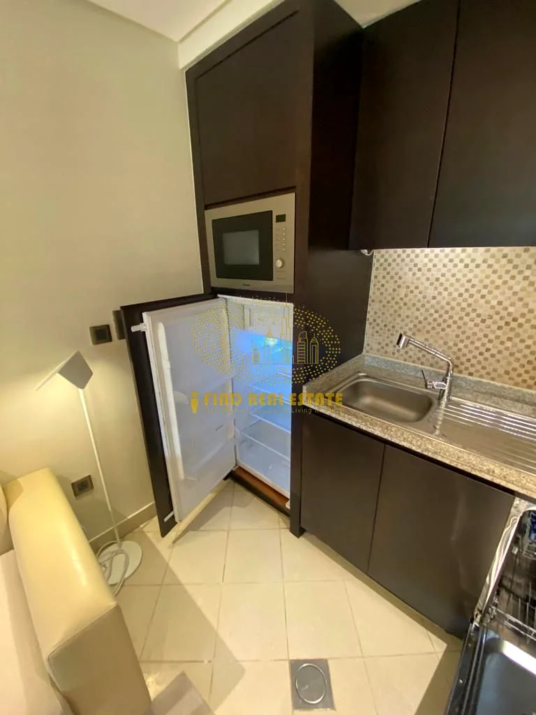 مفروشة | مساحة معيشة واسعة | موقع متميز63229285324546114