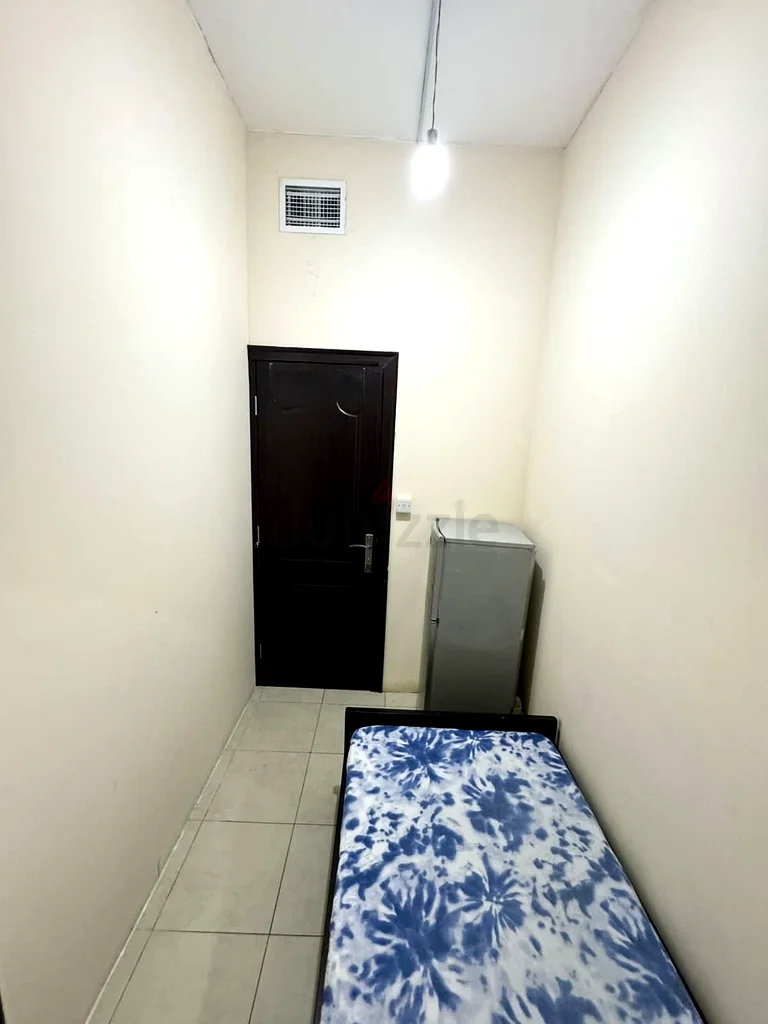 غرفة صغيرة مريحة في برشا 1 بالقرب من مول الإمارات ومحطة المترو ومحطة الحافلات63218793469314112