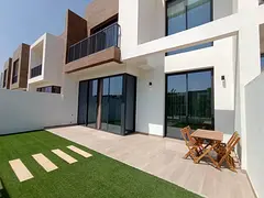 🏖 3BR + Maid Townhouse | Garden &amp; Fountain View | Walk to Beach!