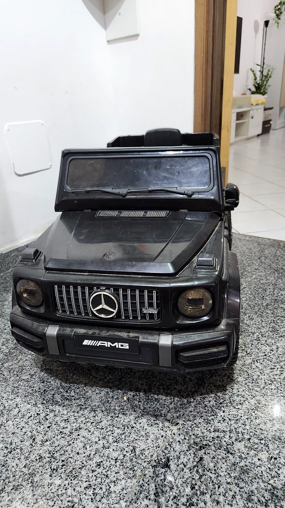 سيارة بنز للأطفال63208384157698111