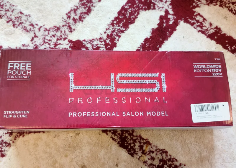 Sleek and Stylish Hair Straightener New63243189031425111