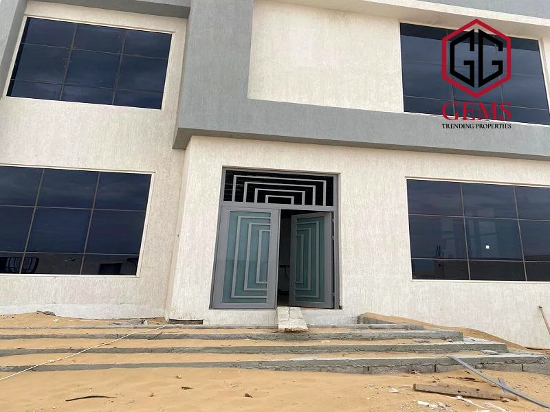 جديد البناء | مكان مثالي | غرفة للخادمة | حديقة63294217972609111