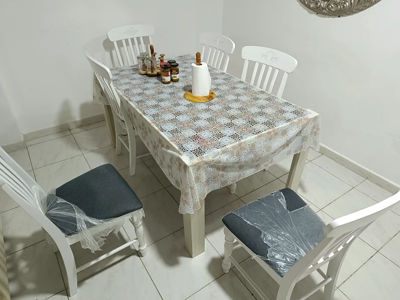 Dining table with 6 chairs for sale63216833389827113