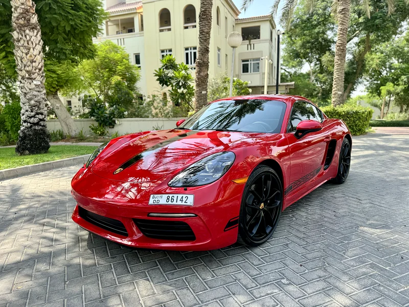 بورشه كايمان 718 2024 - ضمان حتى 2028 - قيادة منخفضة - تقريبًا جديدة تمامًا -63157443742593112