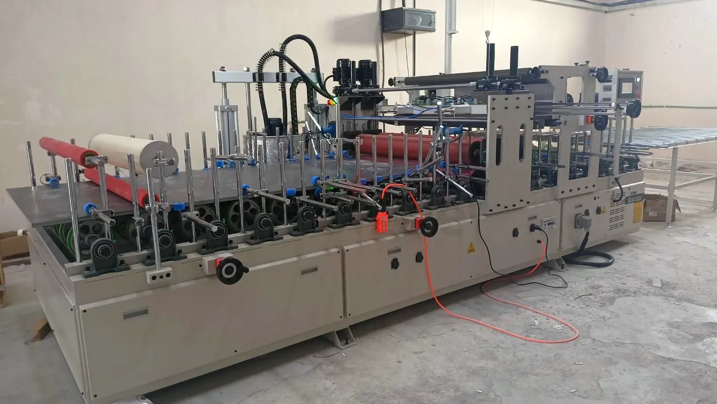 Lamination wrapping machine63257106886786114