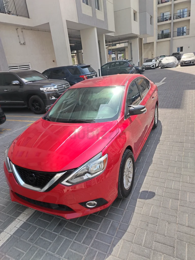 Nissan sentra SR 201963170389875457111
