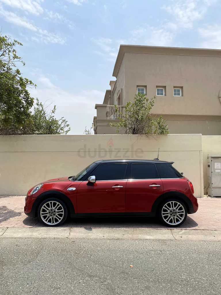 Mini Cooper S 2015 | Full Service History | Original Paint | No Accidents | First Owner63139218916098111