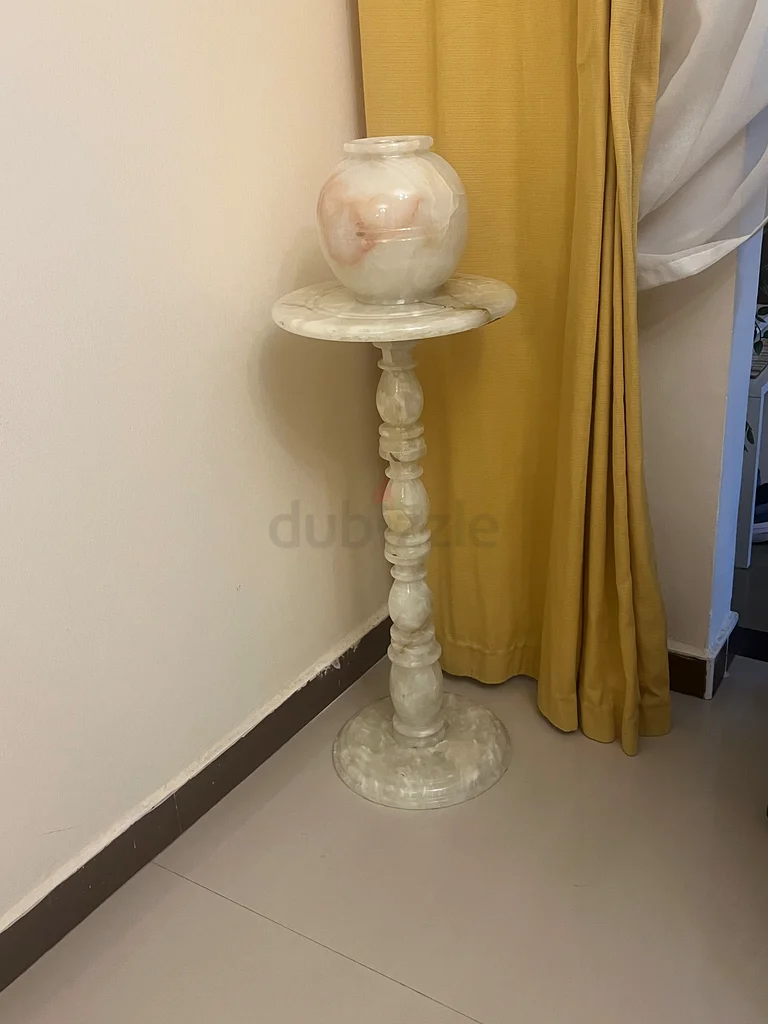 Marble Vase63223356069634111