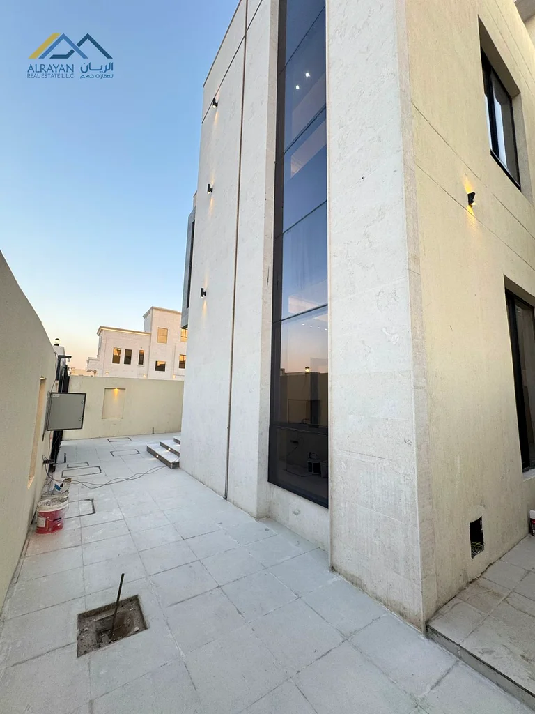 For sale, a classic villa, with personal finishing, freehold, for all nationalities63892020578945112