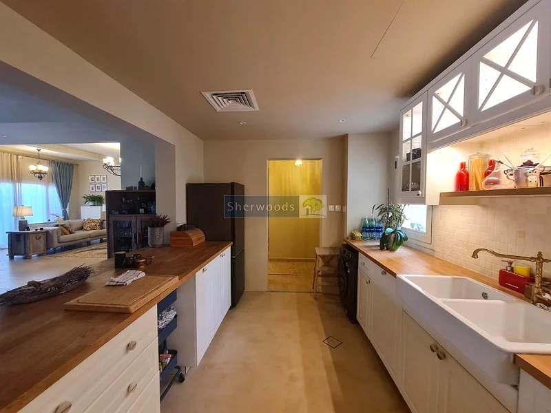 Exclusive - Just Move In Enjoy Sunset Around Pool63858774838403113