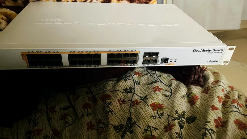 Mikrotik CRS328-24P-4S+RM 2463167581638530113