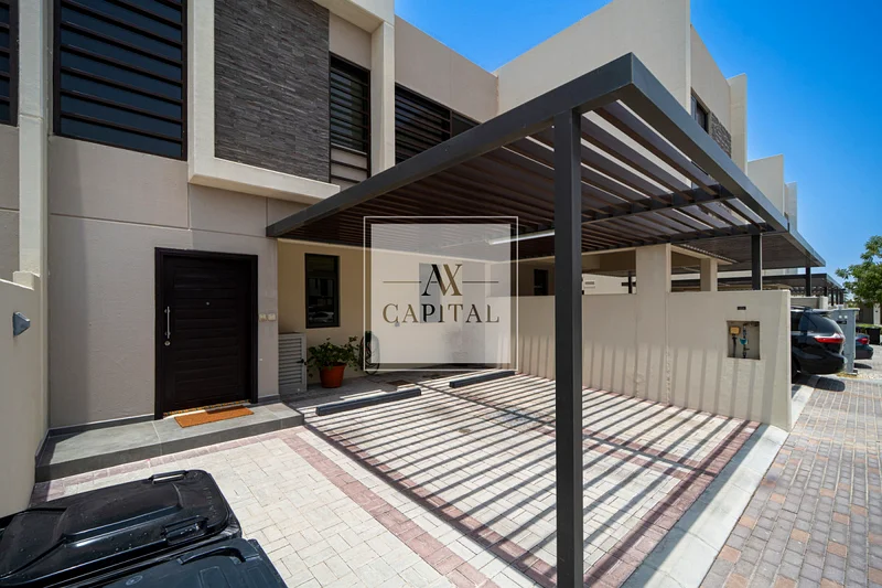 Upgraded | Vacant On Transfer | Amazing Layout64001817572354110