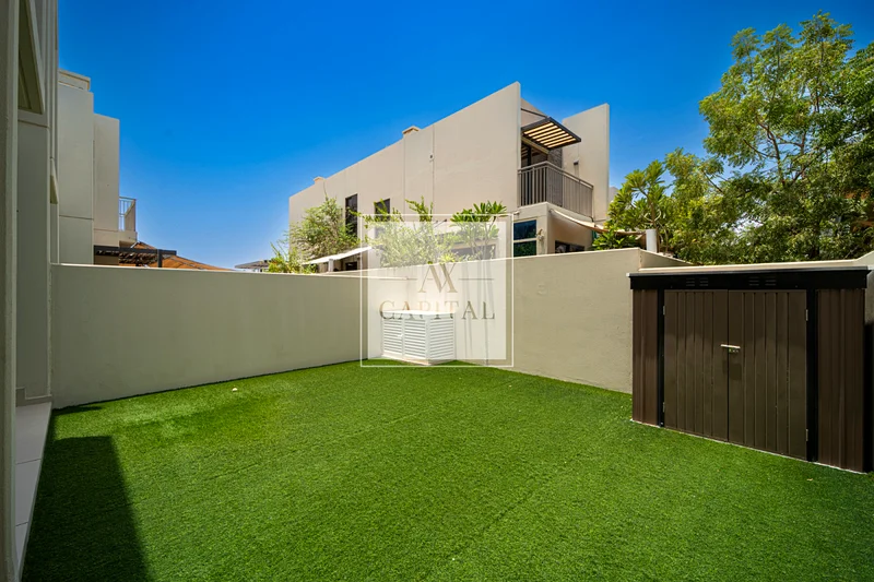 Upgraded | Vacant On Transfer | Amazing Layout64001817572354111