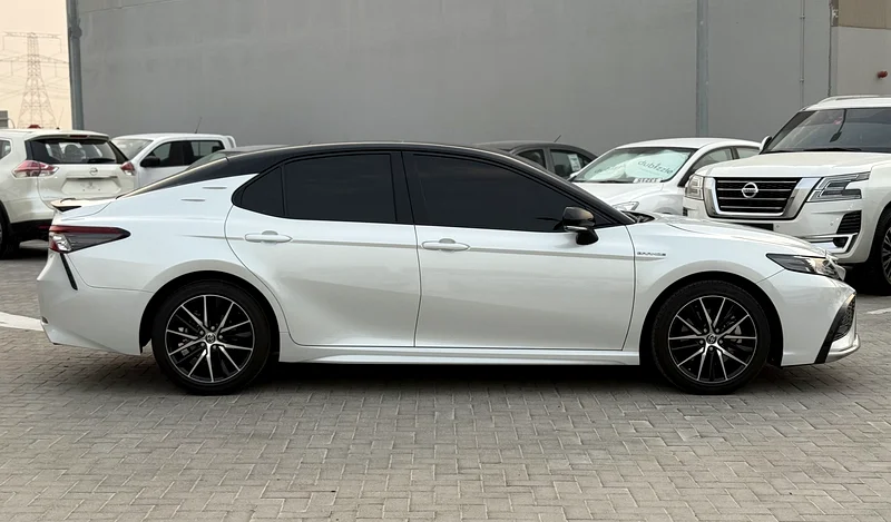 2024 Toyota Camry sport V6 under warranty and contract service63148169557377113
