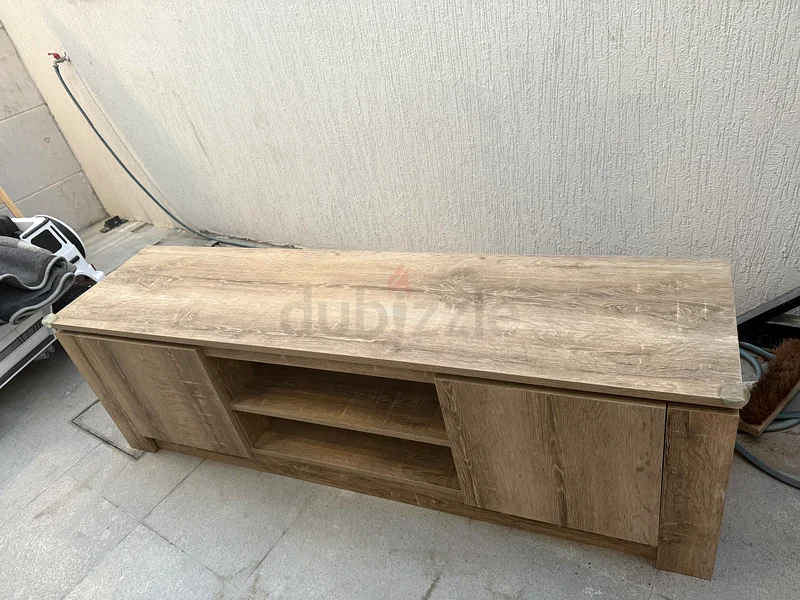 وحدة تلفاز للبيع العاجل632168306178571117