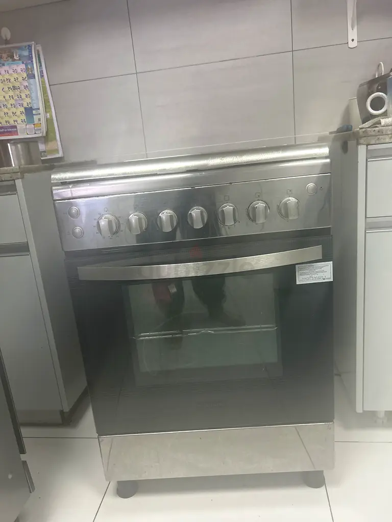 Modern  Stylish Cooking Range for Sale!