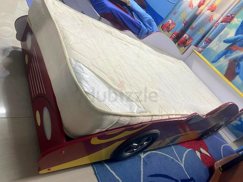 A unique bed for sale63187231532675113