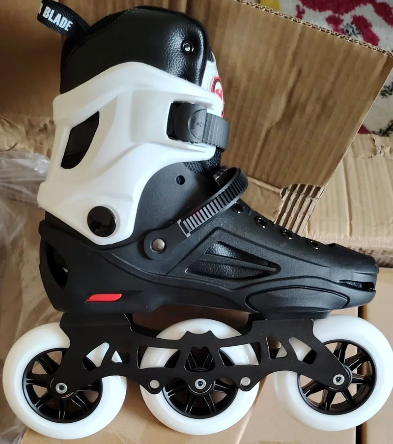 Glow in the Dark Inline Skates with LED Wheels63249773225347112