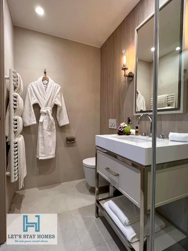 Summer Offer! Furnished apartment near metro with free housekeeping63169926511491112